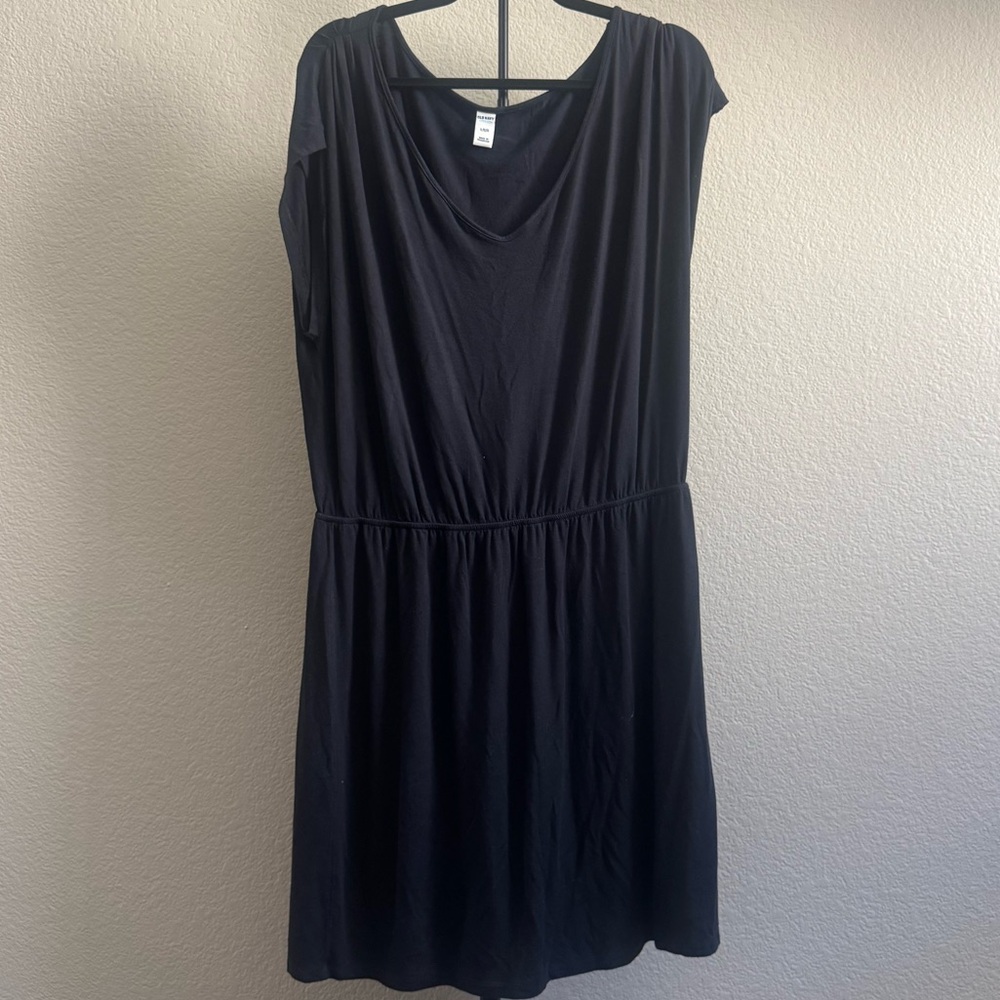 Old Navy Women's Black Flowy V-Neck Dress
